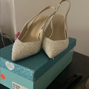 Betsy Johnson Cream Slingback Heels